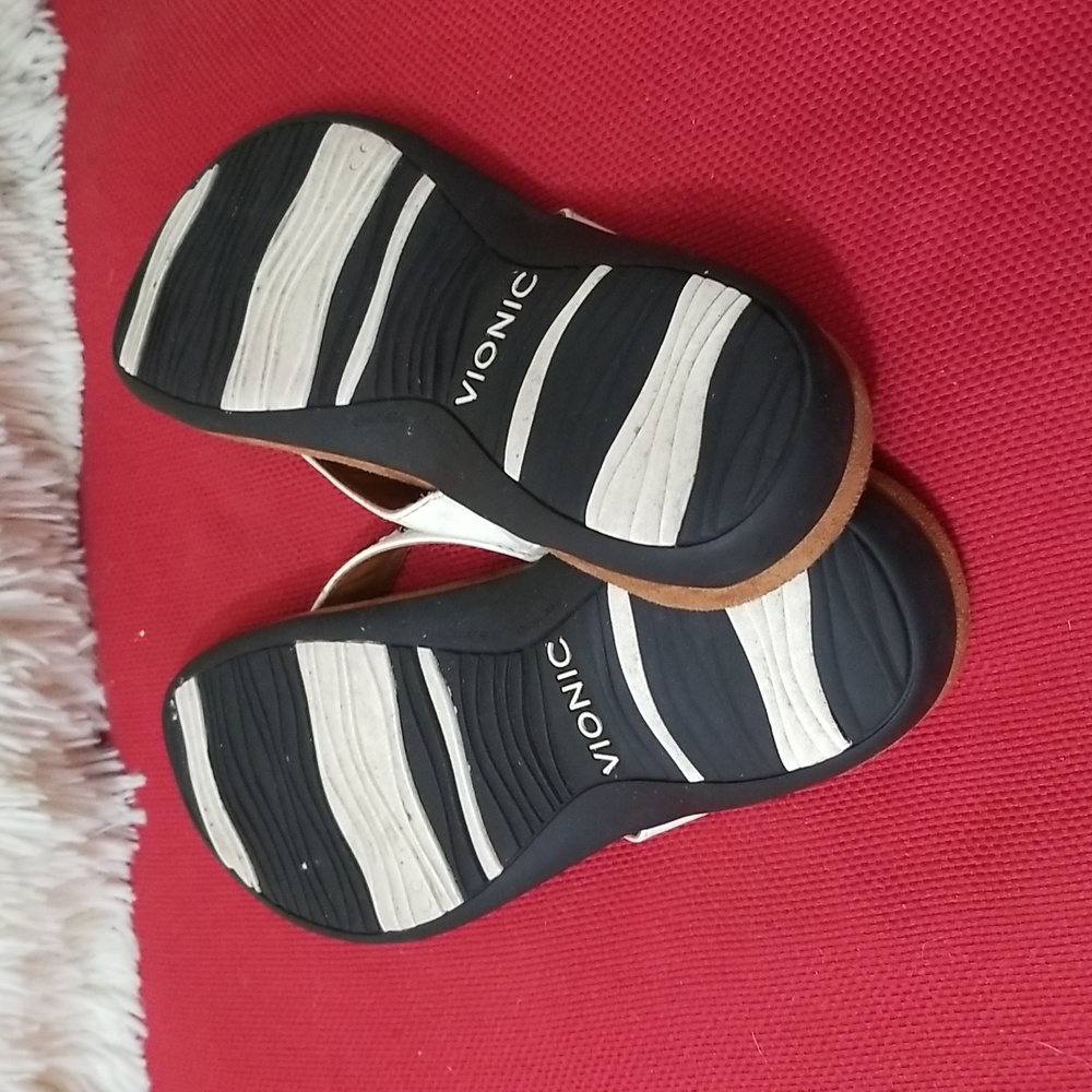 Vionic Sandals - image 5